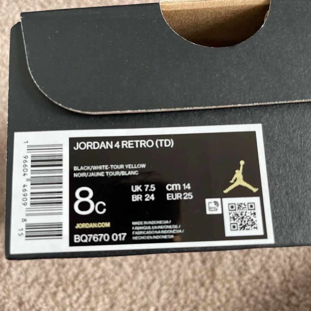 Nike Jordan Kids' Black and Yellow Athletic Sneakers